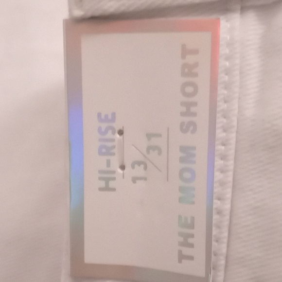 White Relaxed Denim short size 13 TINSELTOWN Hi-Rise The Mom Short 13/31 must ga - Picture 4 of 5